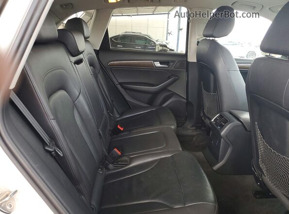 WA1C2AFP7HA078163 2017 AUDI Q5 Белый Вид задней части салона