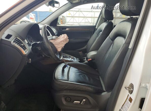 WA1C2AFP7HA078163 2017 AUDI Q5 Белый Вид салона спереди