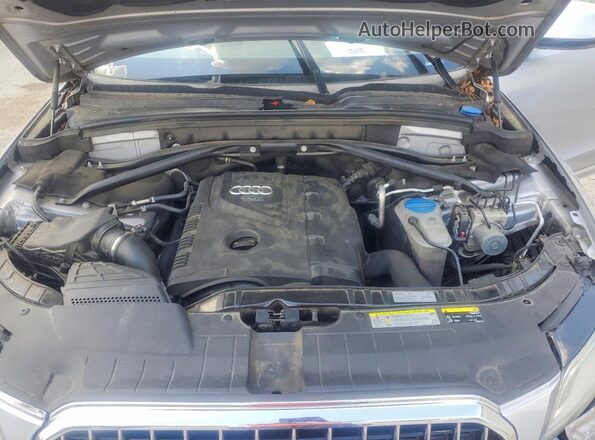 WA1C2AFP9HA081534 2017 AUDI Q5 Silver Vista del compartimento del motor