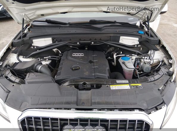 WA1C2AFPXHA071546 2017 AUDI Q5 White Հետևի տեսք