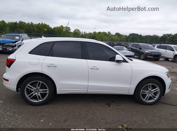 WA1C2AFPXHA071546 2017 AUDI Q5 White Սալոնի հետևի տեսք