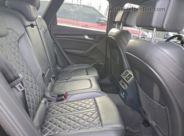 WA1C4AFY2J2149871 2018 AUDI SQ5 Черный Вид задней части салона