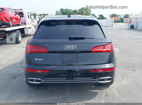 WA1C4AFY3J2025172 2018 AUDI SQ5 Black 