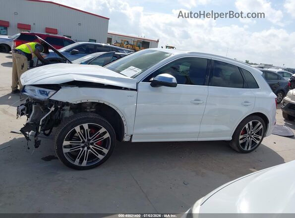 WA1C4AFY5J2223977 2018 AUDI SQ5 White 