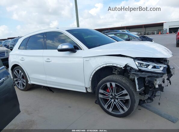 WA1C4AFY5J2223977 2018 AUDI SQ5 White Սալոնի 360 աստիճան տեսք