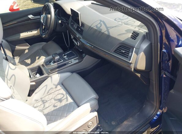 WA1C4AFY6J2041897 2018 AUDI SQ5 Blue Front interior view