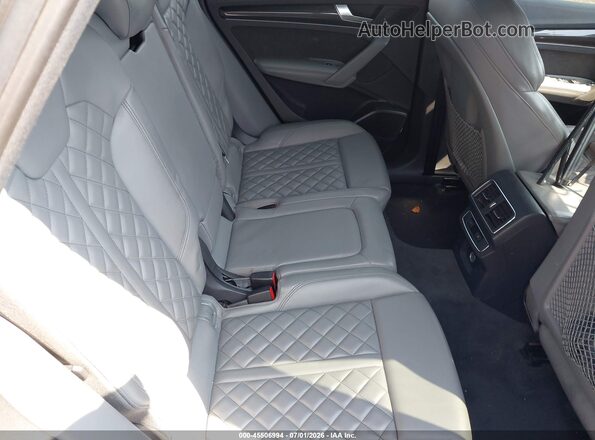WA1C4AFY6J2041897 2018 AUDI SQ5 Blue VIN sticker view
