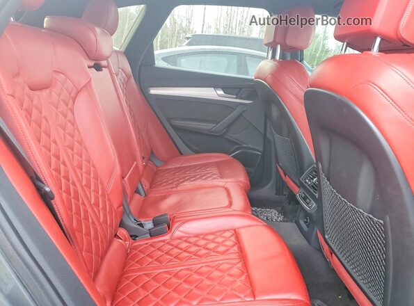 WA1C4AFY7J2144097 2018 AUDI SQ5 Угольный Вид задней части салона