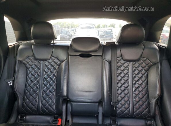 WA1C4AFY8J2182275 2018 AUDI SQ5 White უკანა სავარძლების ხედი