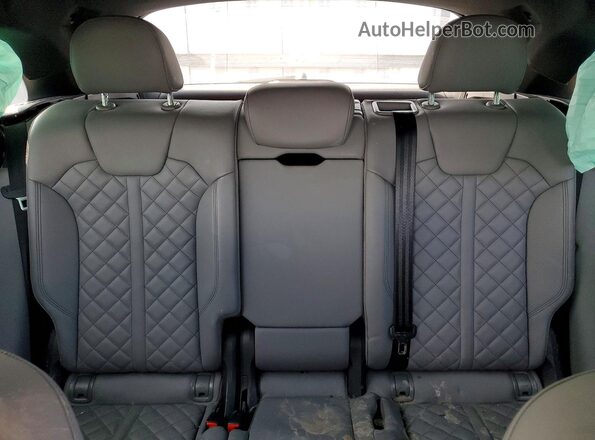 WA1C4AFYXJ2061909 2018 AUDI SQ5 Gray Հետևի նստատեղերի տեսք