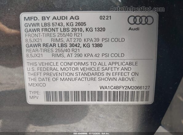 WA1C4BFY2M2066127 2021 AUDI SQ5 Gray Widok komory silnika