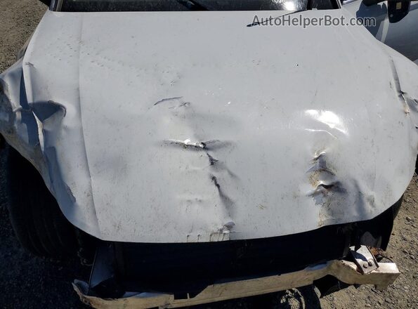 WA1CAAFY8M2009059 2021 AUDI Q5 White Widok wnętrza z tyłu