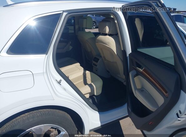 WA1CAAFYXM2014604 2021 AUDI Q5 White VIN կոդի պիտակի տեսք