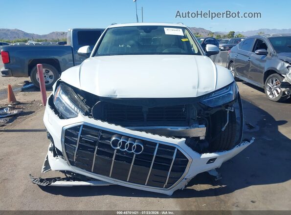 WA1CAAFYXM2014604 2021 AUDI Q5 White Առջևի վահանակի տեսք
