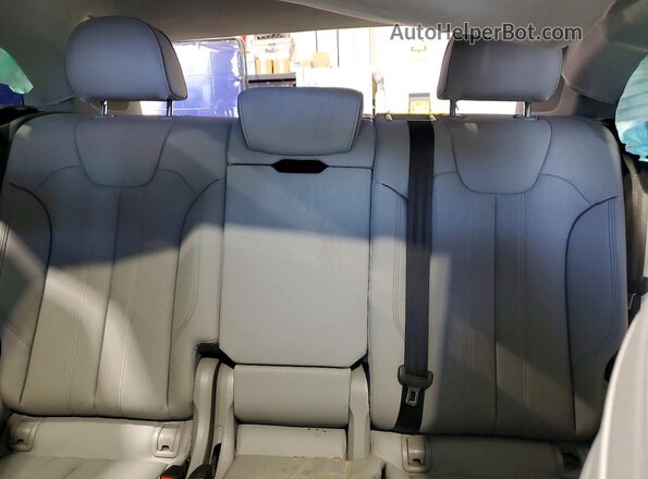 WA1CAAFYXM2102228 2021 AUDI Q5 Charcoal Widok tylnych siedzeń