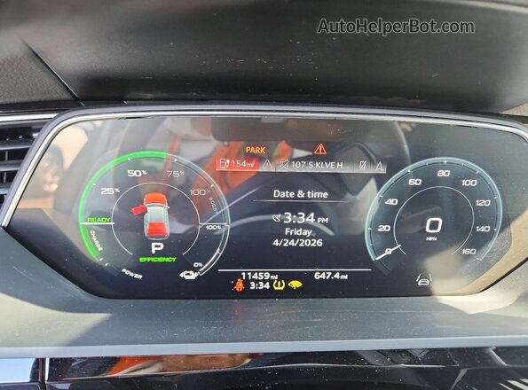WA1CAAGE4RB010463 2024 AUDI Q8 Белый Вид щитка приборов