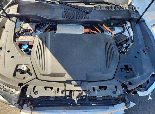 WA1CAAGE4RB010463 2024 AUDI Q8 Белый Вид задней части салона