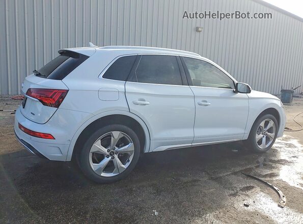 WA1CABFY5M2011292 2021 AUDI Q5 White Հետևի աջ