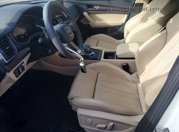 WA1CABFY5M2011292 2021 AUDI Q5 White Սալոնի դիմացի տեսք