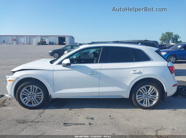 WA1CNAFY6J2227663 2018 AUDI Q5 White Vista interior de 360 grados