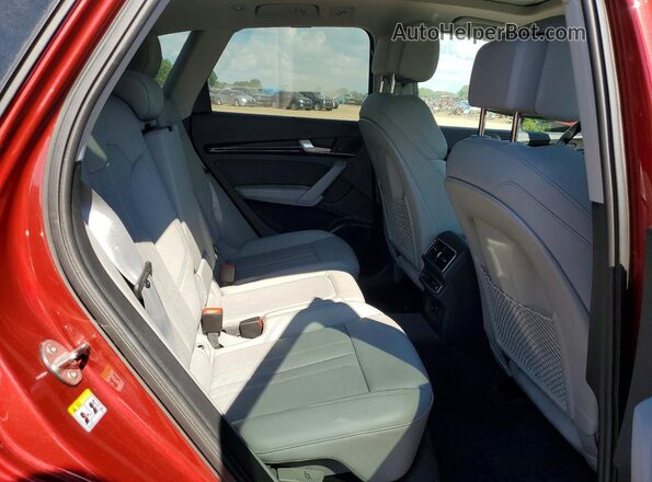 WA1CNAFY6J2248657 2018 AUDI Q5 Red Vista interior trasera
