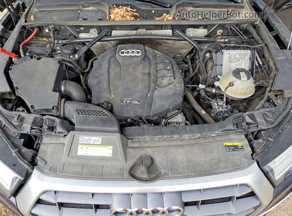 WA1CNAFY7J2070192 2018 AUDI Q5 Угольный Вид задней части салона