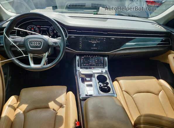 WA1CVAF13KD044472 2019 AUDI Q8 Black Dashboard view
