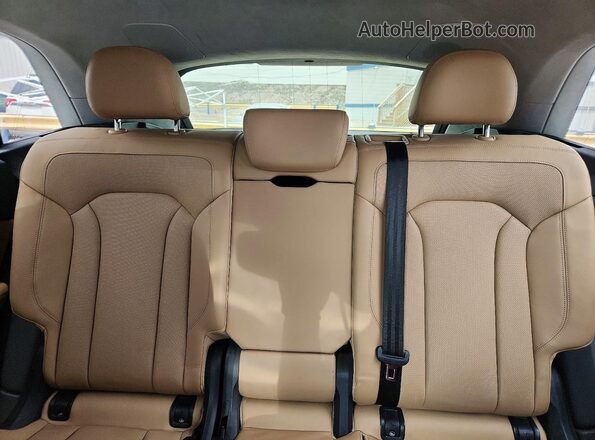 WA1CVAF13KD044472 2019 AUDI Q8 Black Rear seats view