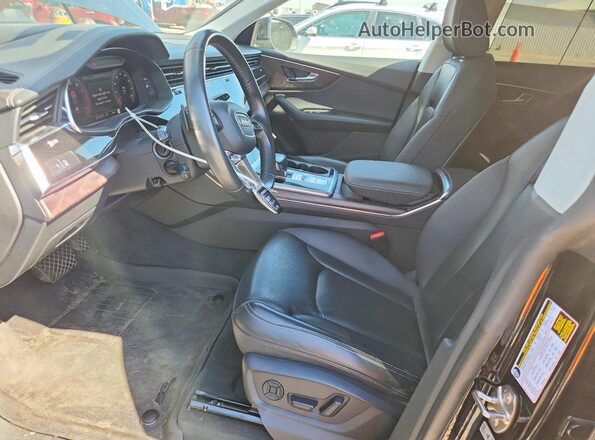 WA1CVAF17KD015296 2019 AUDI Q8 Black წინა სალონის ხედი