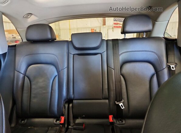WA1D7AFP1GA147465 2016 AUDI Q5 Silver Widok tylnych siedzeń