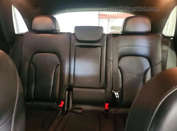 WA1D7AFP5HA001264 2017 AUDI Q5 White Вид задніх сидінь