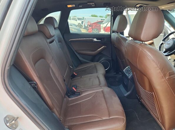 WA1D7AFP8GA126578 2016 AUDI Q5 White Rear seats view