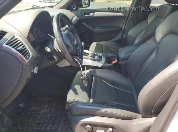WA1D7AFPXHA033207 2017 AUDI Q5 Белый Вид салона спереди