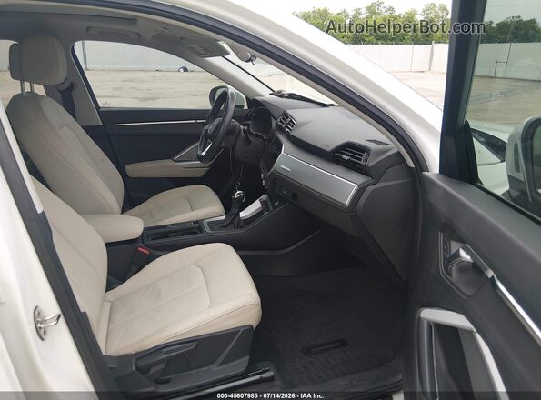 WA1DECF30L1006136 2020 AUDI Q3 White Vista interior delantera