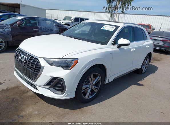 WA1DECF30L1057068 2020 AUDI Q3 Белый Передняя левая четверть