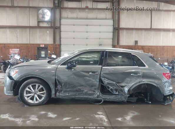 WA1DECF30M1051529 2021 AUDI Q3 Gray Widok z przodu
