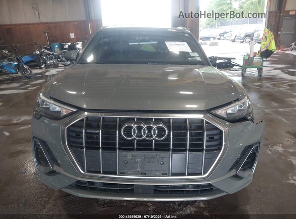 WA1DECF30M1051529 2021 AUDI Q3 Gray Widok wnętrza z tyłu