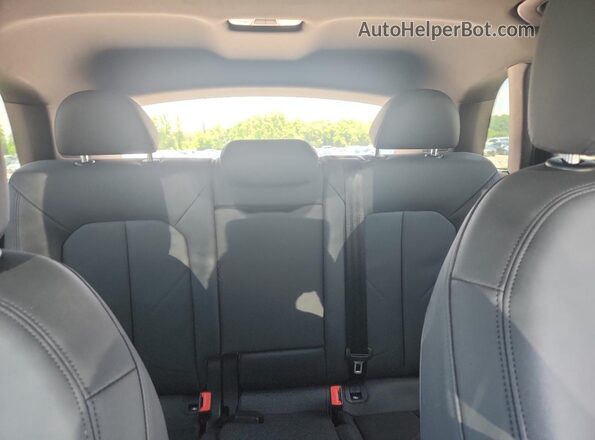 WA1DECF30M1055077 2021 AUDI Q3 Black Vista de los asientos traseros