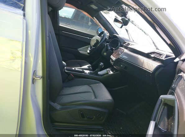 WA1DECF30N1149252 2022 AUDI Q3 White წინა სალონის ხედი