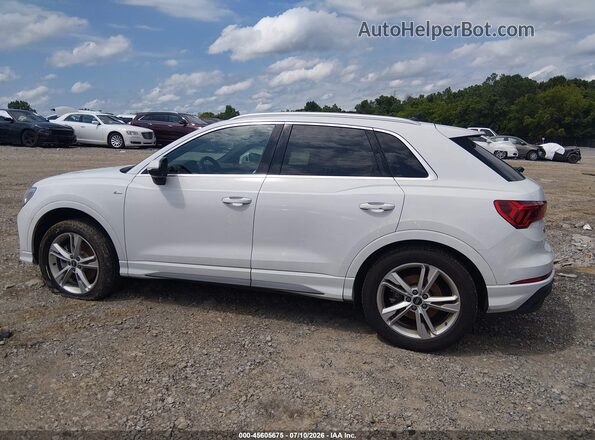 WA1DECF30R1031207 2024 AUDI Q3 White Rear interior view