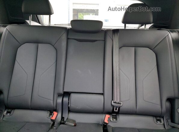 WA1DECF30S1048000 2025 AUDI Q3 Black უკანა სავარძლების ხედი
