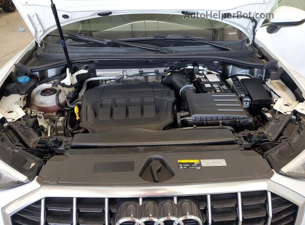 WA1DECF31M1040636 2021 AUDI Q3 White ძრავის განყოფილების ხედი
