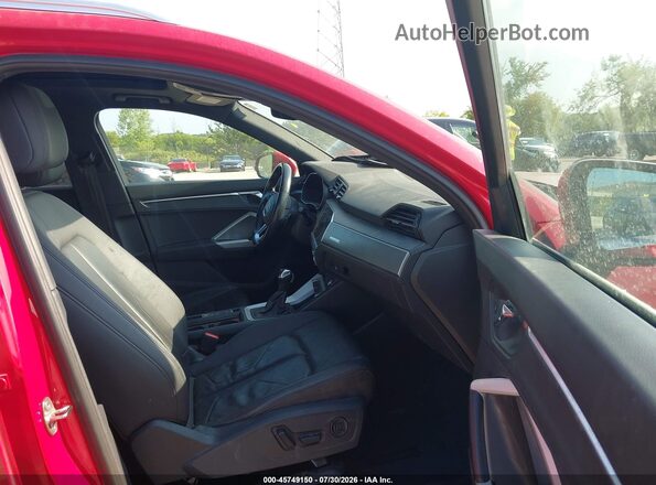 WA1DECF31P1093535 2023 AUDI Q3 Red Вид салону спереду
