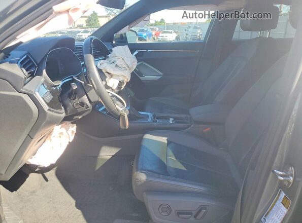 WA1DECF31R1018661 2024 AUDI Q3 Charcoal Widok wnętrza z przodu