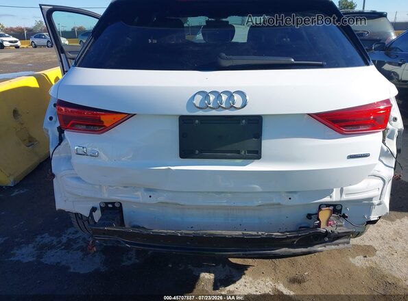 WA1DECF31R1061400 2024 AUDI Q3 White Вид спереду