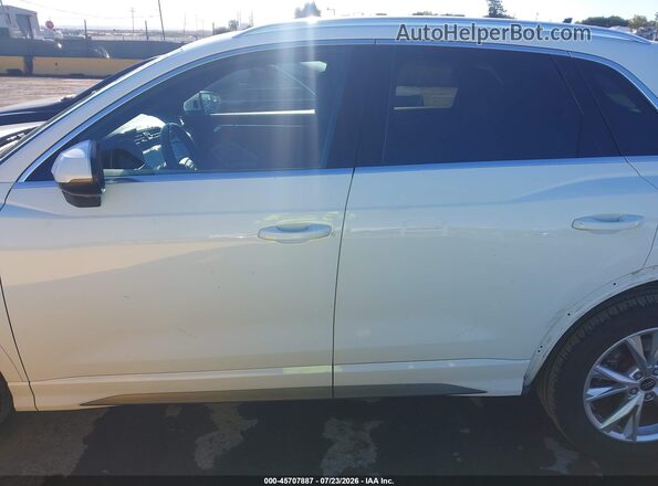 WA1DECF31R1061400 2024 AUDI Q3 White 