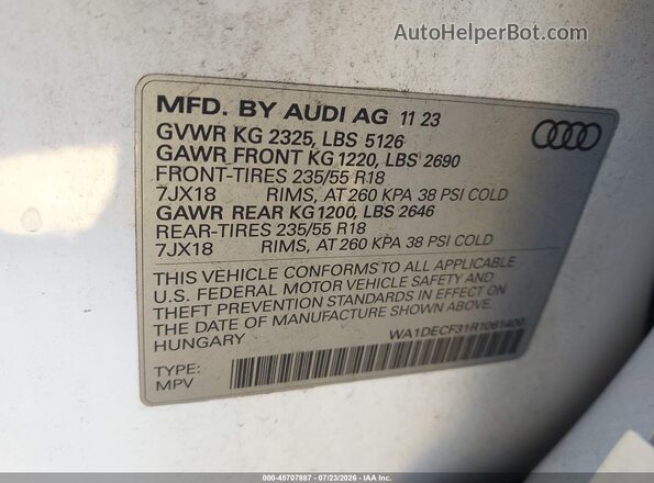 WA1DECF31R1061400 2024 AUDI Q3 White Вид підкапотного простору