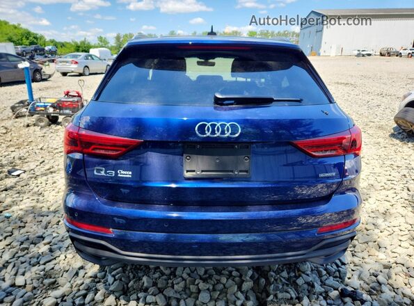 WA1DECF31R1159312 2024 AUDI Q3 Blue უკანა ხედი