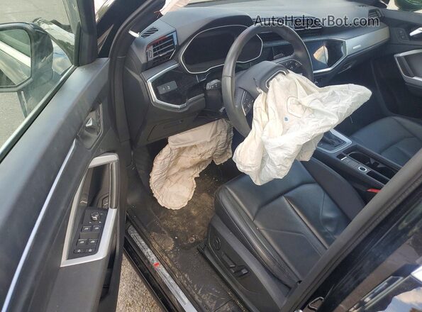 WA1DECF31R1160119 2024 AUDI Q3 Black Вид панелі приладів