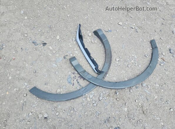 WA1DECF32L1058349 2020 AUDI Q3 Gray Vista de la etiqueta del VIN